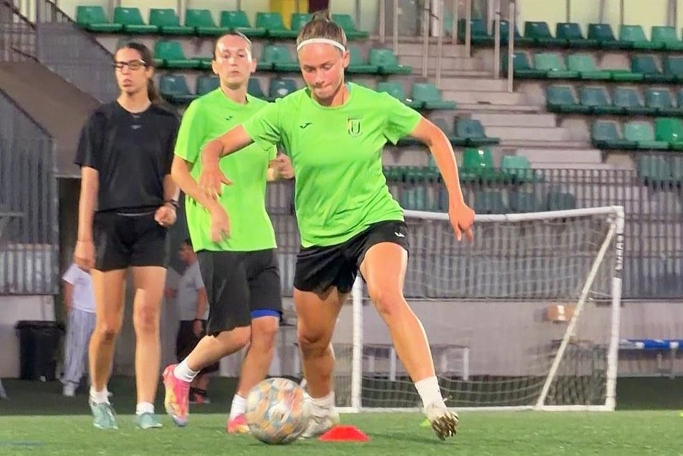 La UE Cornellà anuncia la creación de su primer equipo femenino.
