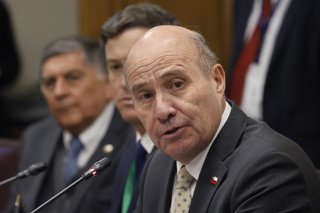 Valparaiso, 17 de junio 2026 El ministro de Hacienda Jorge Quiroz, y el ministro de Interior Claudio Alvarado en la sesión de la Comision de Hacienda en el Senado  Sebastian Cisternas/Aton Chile