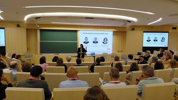 La consejera de Sanidad de la Comunidad de Madrid, Fátima Matute, ha defendido hoy la necesidad de que el sistema sanitario cuente con directivos líderes capaces de transformarlo para "seguir salvando vidas y la dignidad de las personas".