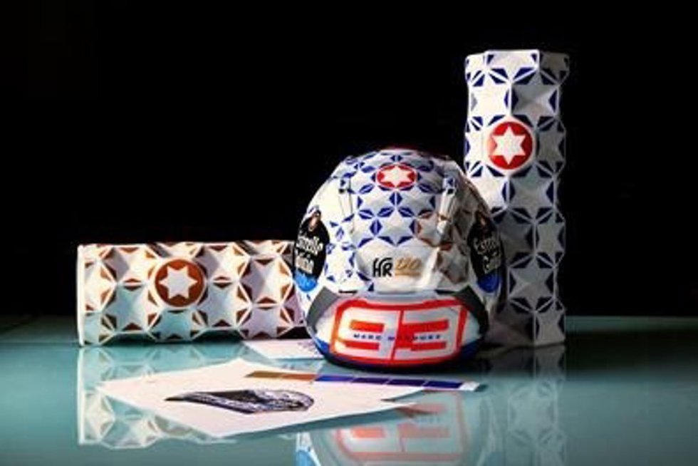 Marc Márquez lucirá en Brno un casco exclusivo por el 120 aniversario de Estrella Galicia.