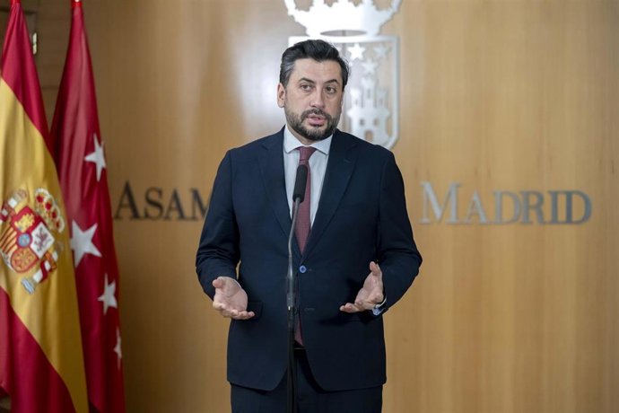 El portavoz del PP en la Asamblea, Carlos Díaz Pache, durante un pleno de la Asamblea de Madrid