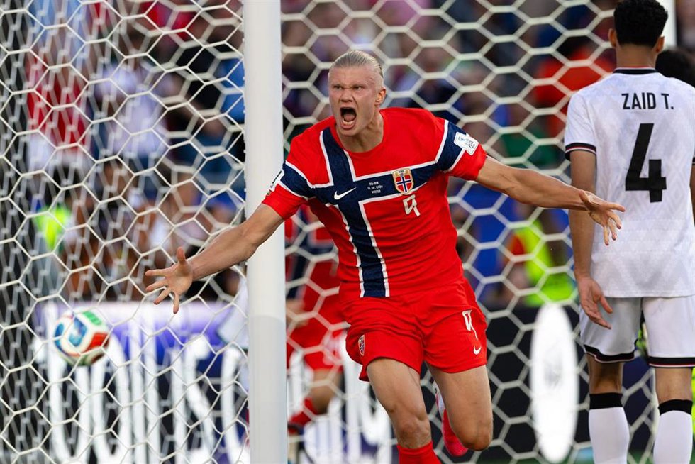 El delantero noruego Erling Haaland celebra su primer gol en el Mundial de 2026 contra Irak en el Boston Stadium.