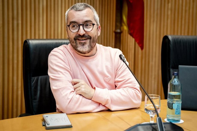 Archivo - Arquivo - O secretário de Estado da Saúde, Javier Padilla, durante as jornadas parlamentares contra a privatização e terceirização da saúde, no Congresso dos Deputados, em 24 de abril de 2026, em Madri (Espanha). Movimento Sumar, Esquerda