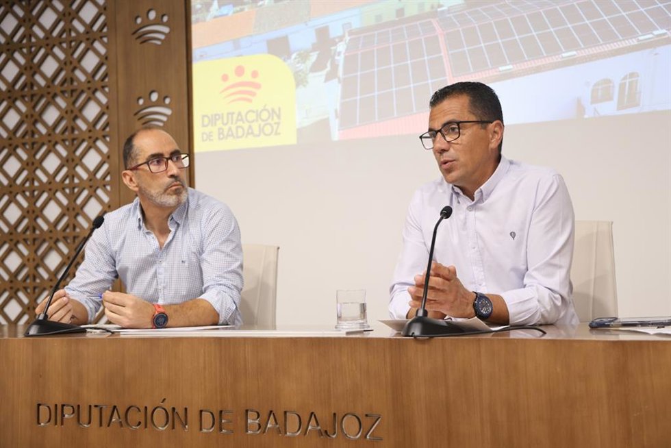 Presentación del Plan Provincial de Autoconsumos Colectivos en Edificios de la provincia de Badajoz