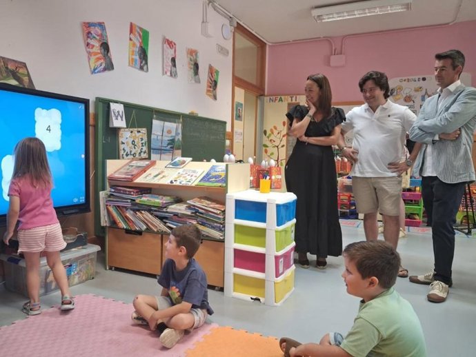 EL CRA La Sabina proporciona un entorno de aprendizaje dinámico y adaptado a la era digital para sus 71 alumnos llegados de la propia Robres, Alcubierre, Frula y Montesusín.