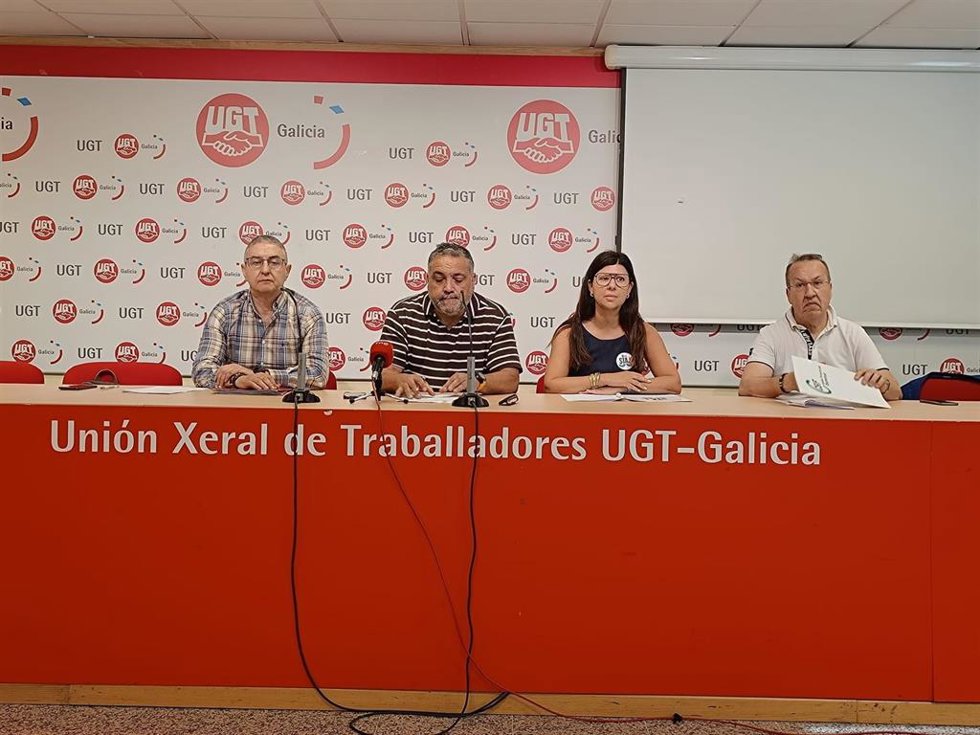 Rueda de prensa de los sindicatos SPJ-USO, STAJ, UGT, CSIF y CC.OO para denuciar deficiencias en la implatnación de los tribunales de instancia en Galicia