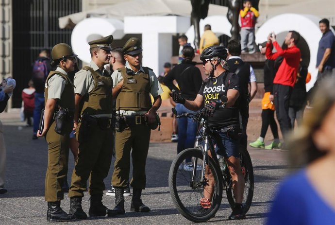Santiago 16 de abril 2023 El Gobierno presentó el plan “Calles sin Violencia”, el cual consiste en una serie de medidas para combatir la delincuencia en 46 zonas del país, donde se concentran una mayor cantidad de delitos violentos y homicidios. El plan