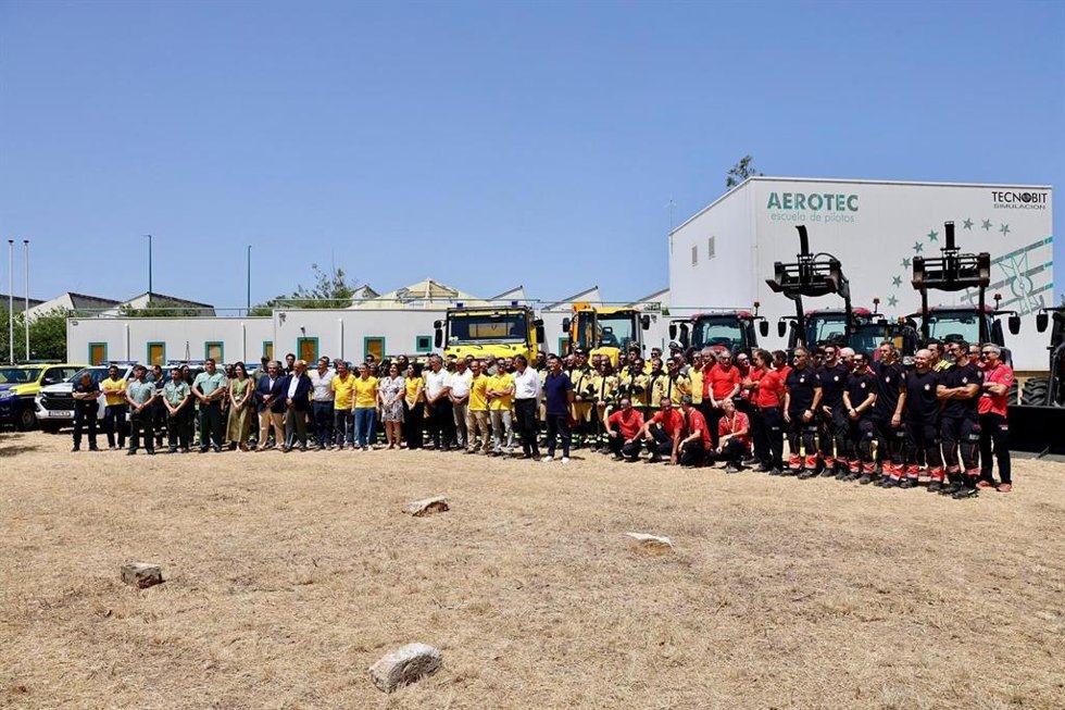 Presentación de los medios de la campaña antincendios 2026 en el aeródromo de Son Bonet.