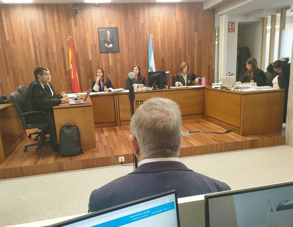 Un hombre, exmiembro de una congregación de Testigos de Jehová de Vigo, acusado de agresiones sexuales a dos menores, en el juicio.