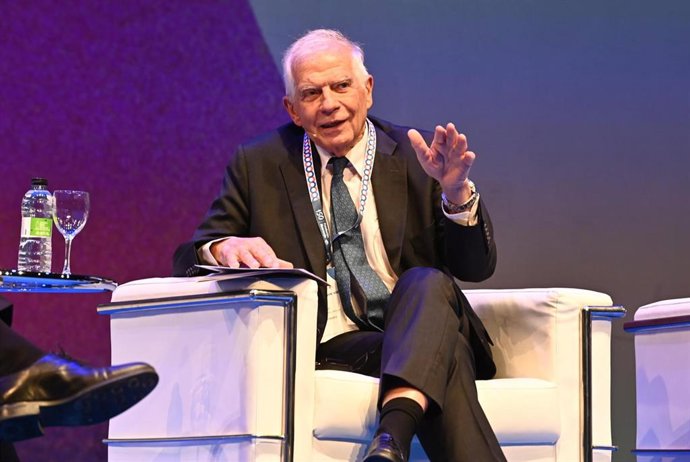 El ex alto Representante para Asuntos Exteriores de la Unión Europea y exministro socialista Josep Borrell, durante la celebración de la primera jornada del Congreso "La oportunidad del futuro", a 18 de junio de 2026, en Zaragoza, Aragón  (España). Este e