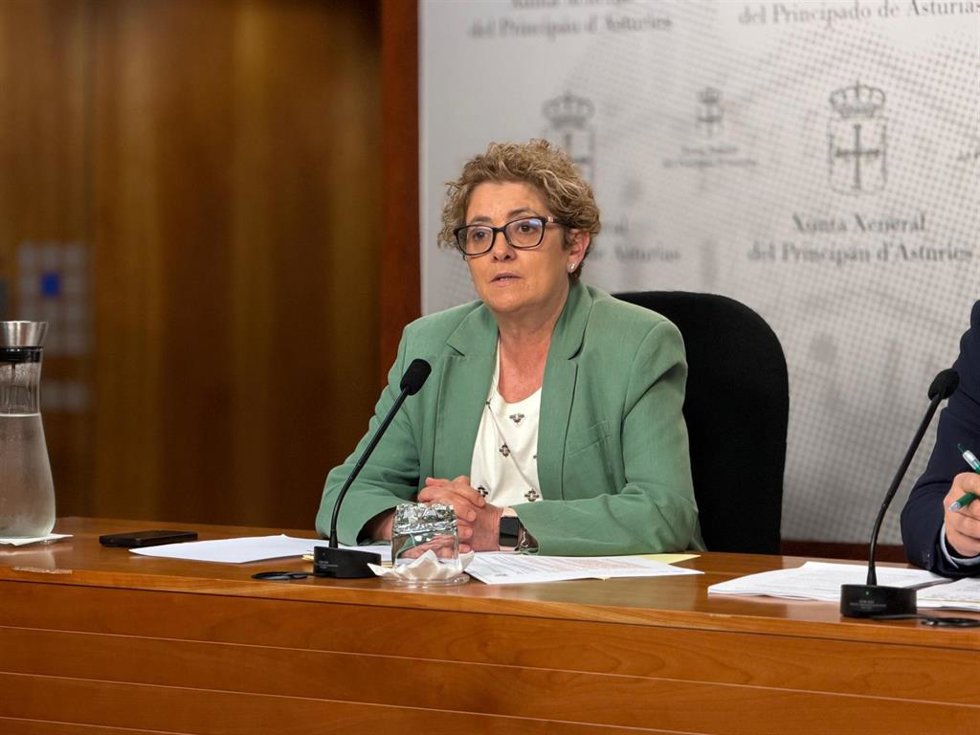 La diputada del Partido Popular en la Junta General del Principado de Asturias (JGPA) y portavoz de Educación, Gloria García, en rueda de prensa.