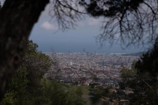 Archivo - Vistas de la ciudad desde el Parc Natural de la Serra de Collserola, a 14 de mayo de 2025, en Barcelona