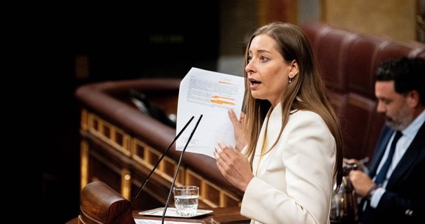 El Congreso constata el "bloqueo político" e insta a Sánchez a "asumir responsabilidades" por la corrupción