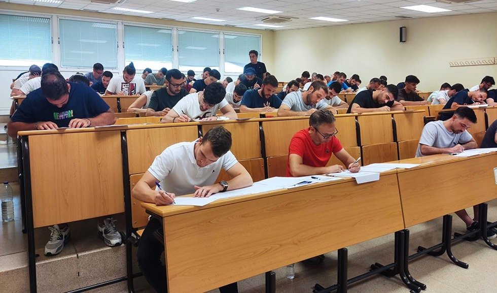 Oposición para acceder a los cuerpos de Profesores de Enseñanza Secundaria, Profesores de Música y Artes Escénicas y Profesores Especialistas en Sectores Singulares de Formación Profesional. 