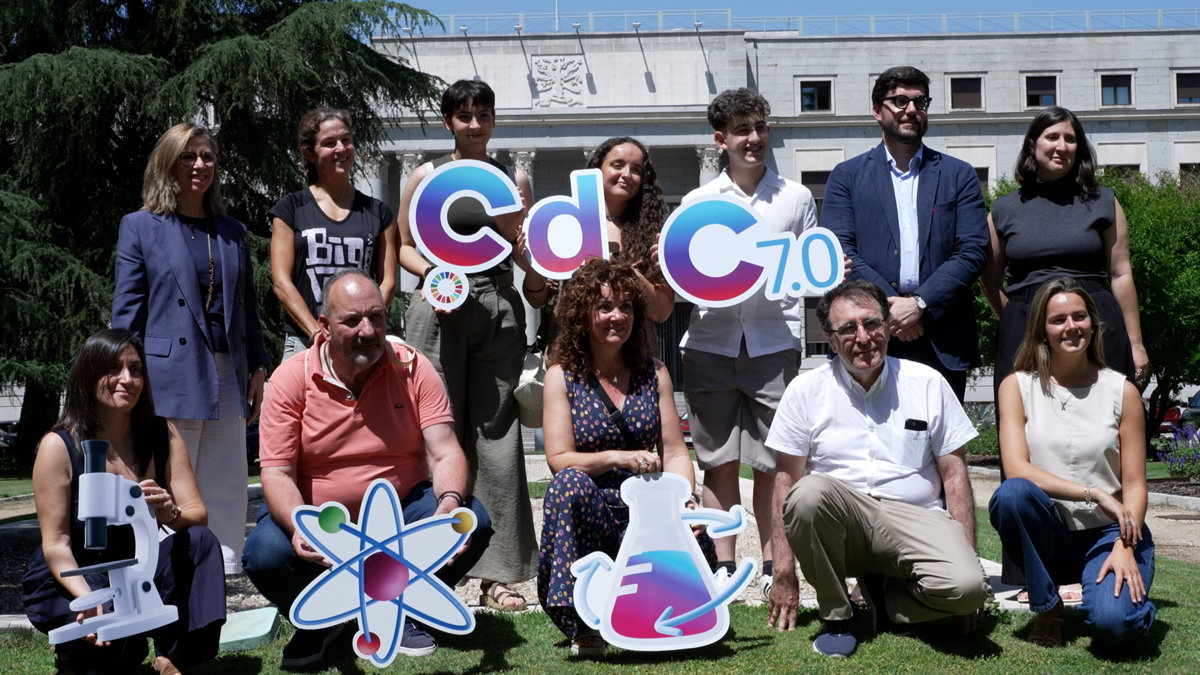 Los ganadores de ‘Cuestión de Ciencia’ visitan las entidades clave del ecosistema científico