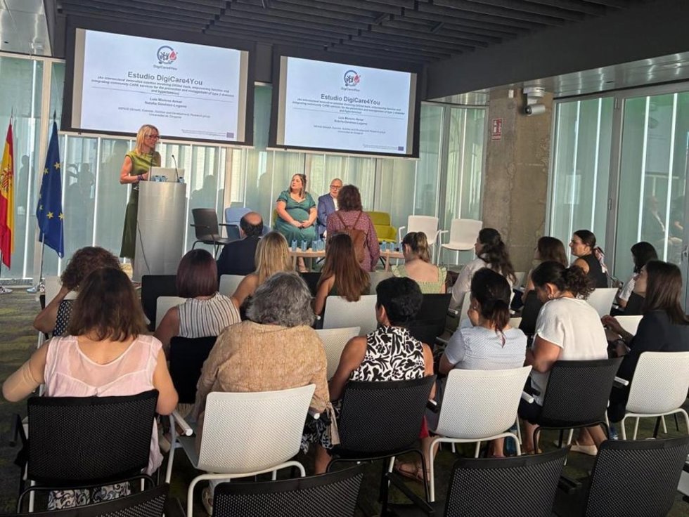 El centro de salud Teruel Ensanche concluye un programa que mejora la autonomía y la salud de los mayores.