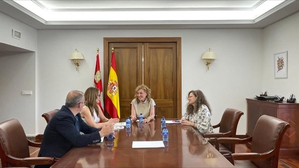 María Pardo, en la reunión con CSIF.