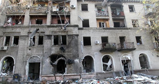 Al menos dos muertos y una quincena de heridos en nuevos ataques de Rusia sobre Dnipropetrovsk