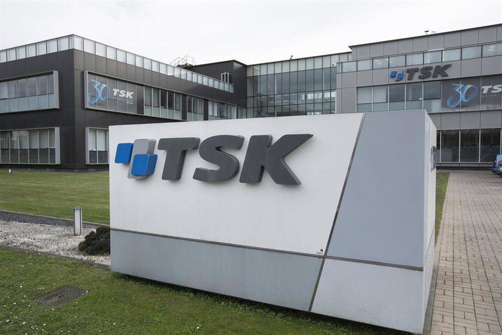 Archivo - Fachada de la empresa TSK, a 13 de febrero de 2025, en Gijón, Asturias (España).