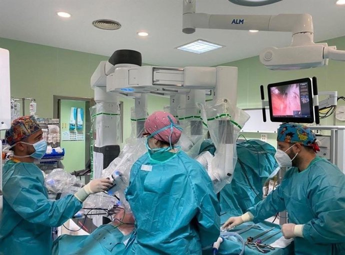 El Clínico de Málaga combina las técnicas más avanzadas para la cirugía del cáncer renal