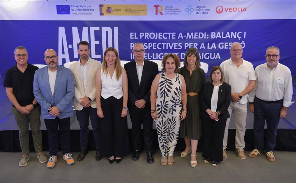 Los participantes en el acto institucional de clausura del proyecto
