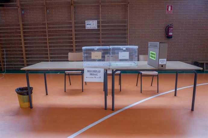 Archivo - Mesa electoral de 2023 en Getafe (Madrid)