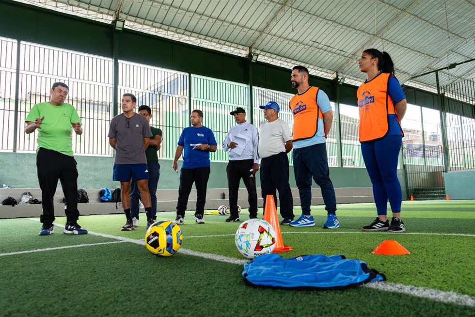 OIM, Fundación LaLiga y Koica impulsan la integración a través del fútbol en Lima.