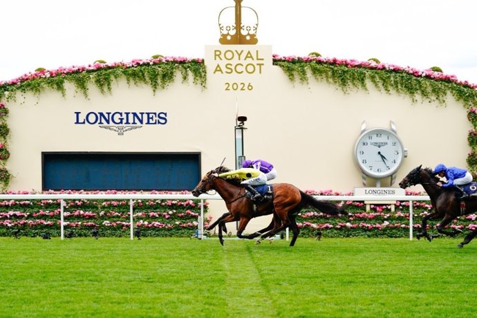 Longines presenta la Master Collection en las carreras de caballos Royal Ascot.