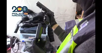 Detingudes 20 persones en dos operacions contra el tràfic de drogues en el barri de Casetes Roses