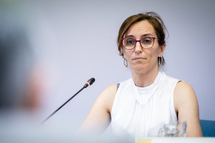 La ministra de Sanidad, Mónica García, durante la presentación del estudio sobre ‘Cesación tabáquica, un reto sanitario y social’, en el Ministerio de Sanidad, a 19 de junio de 2026, en Madrid (España). El estudio, elaborado conjuntamente por el Ministeri