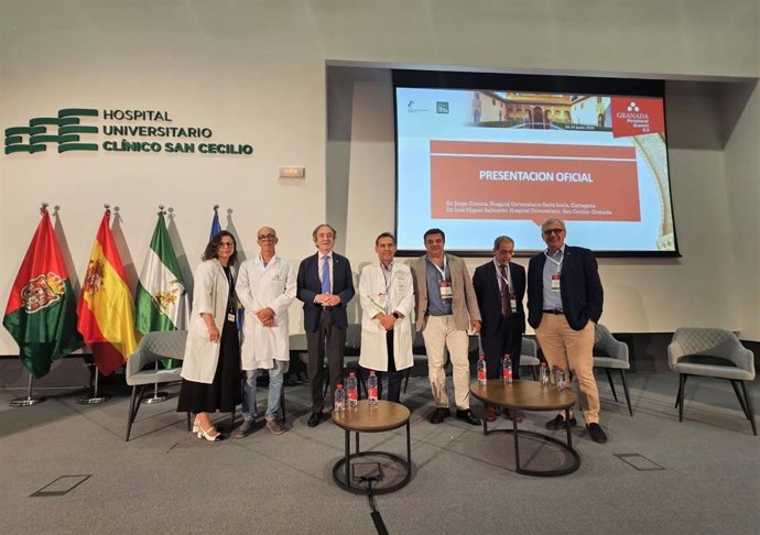 El Hospital Universitario Clínico San Cecilio acoge la octava edición del 'Granada Peripheral Summit' (GPS 8.0), un encuentro científico que reúne a casi un centenar de especialistas en Angiología y Cirugía Vascular.