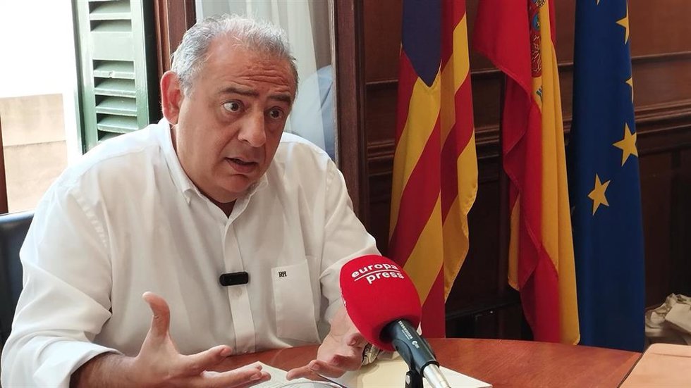 Archivo - El delegado del Gobierno en Baleares, Alfonso Rodríguez, durante una entrevista con Europa Press en la sede de la Delegación del Gobierno, en Palma, a 5 de agosto de 2025.