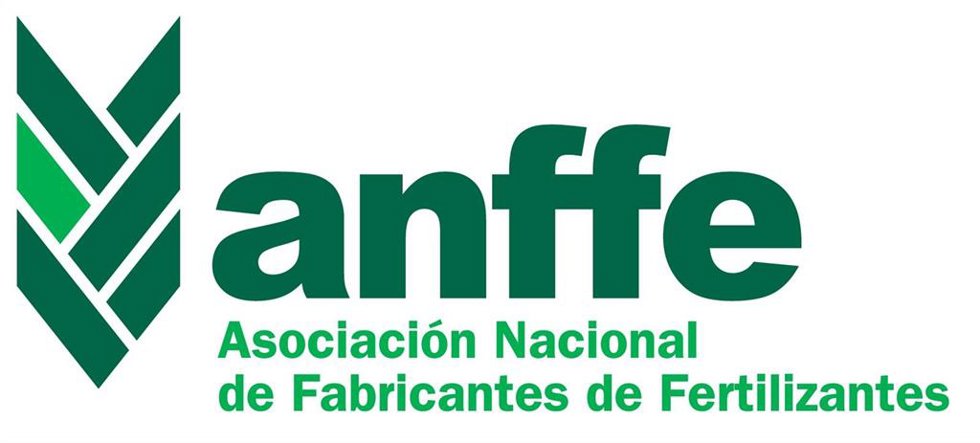 Anffe se reúne con Cuerpo y Planas para analizar los efectos de la guerra en Oriente Medio en el sector.