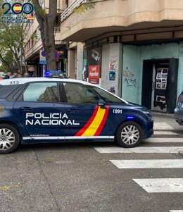 Archivo - Coche de la Policía Nacional en Palma.