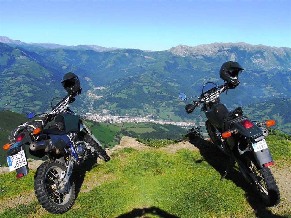 Archivo - Motos del Seprona de la Guardia Civil                                  