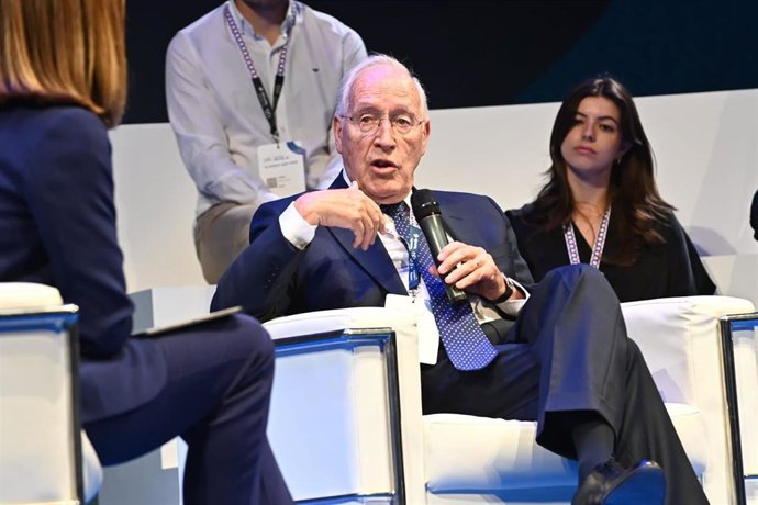 El abogado del Estado y expresidente de Endesa, Manuel Pizarro, en el Congreso 'El mundo que viene', organizado por Fundación Ibercaja en su 150 aniversario.