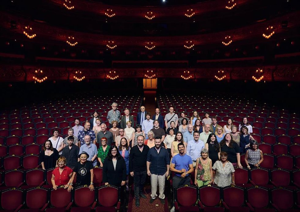 Presentación de la ópera comunitaria 'La rosa dels set pètals' del Liceu de Barcelona y el distrito de Sant Andreu