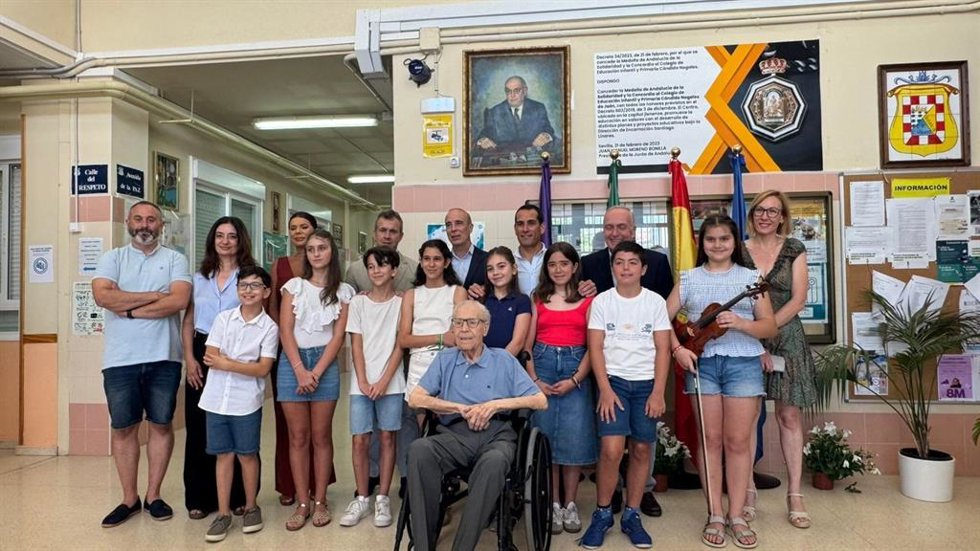Homenaje a Cándido Nogales en el colegio de Jaén que lleva su nombre.