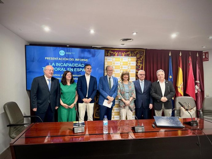 Imagen de la presentación del informe.