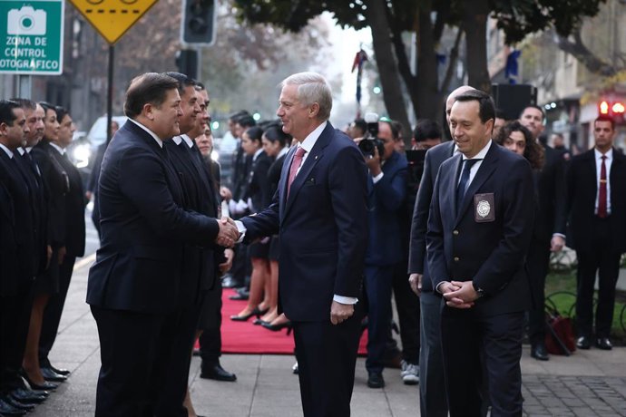 Santiago 19 de junio 2026. El Presidente de la Republica, Jose Antonio Kast, participa en la ceremonia de izamiento de pabellones de la PDI Dragomir Yankovic/Aton Chile