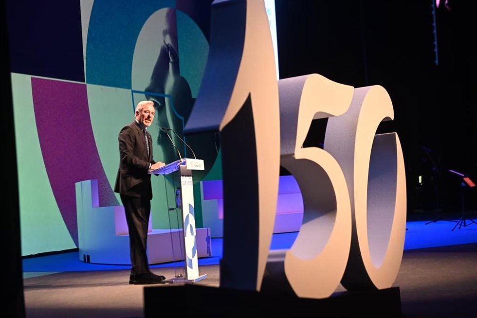 El presidente del Gobierno de Aragón, Jorge Azcón, en la clausura del congreso 'El mundo que viene', organizado por Fundación Ibercaja.
