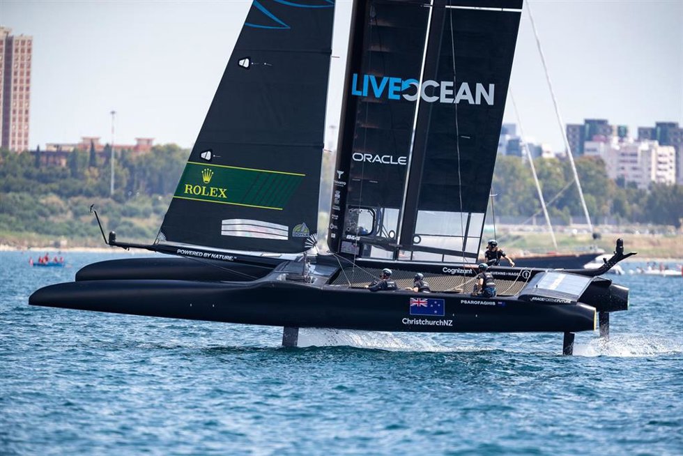 Archivo - El equipo de Nueva Zelanda durante un Gran Premio de SailGP