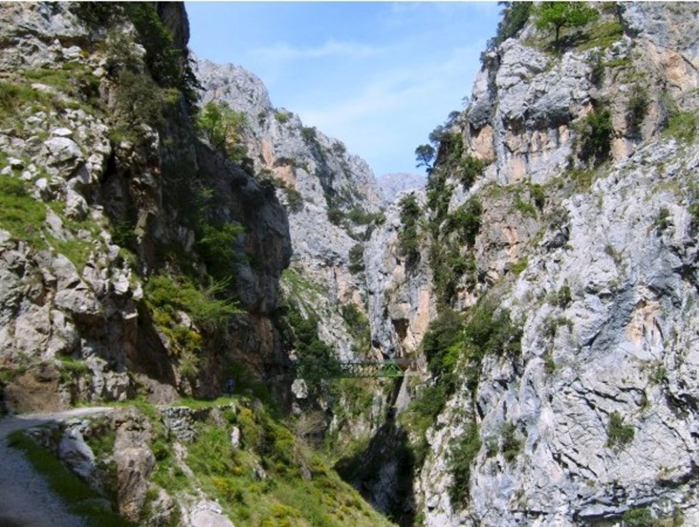 Rura del Cares a su paso por Posada de Valdeón (León).