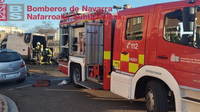 Archivo - Un fallecido en el incendio de una furgoneta en Tudela.