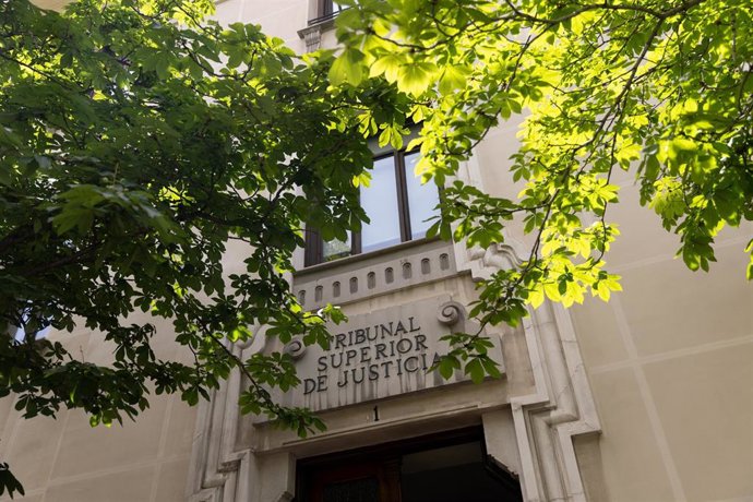 Archivo - Fachada de la sede del Tribunal Superior de Justicia de Madrid, a 9 de mayo de 2024, en Madrid (España). 