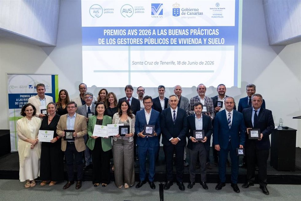 Ayuntamiento de Cádiz recibe el premio nacional 'Toni Sorolla AVS' por el proyecto de alojamiento en el Edificio Setenil