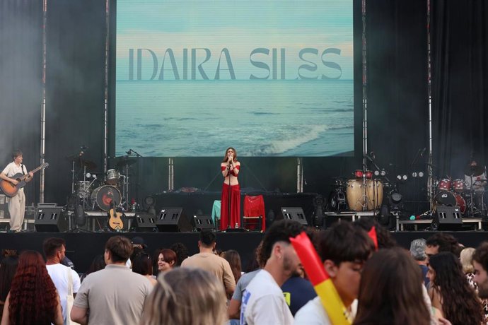 La cantante Idaira Siles cautiva a La Malagueta para llevarse la segunda edición de Emmerge Málaga Music Talents.