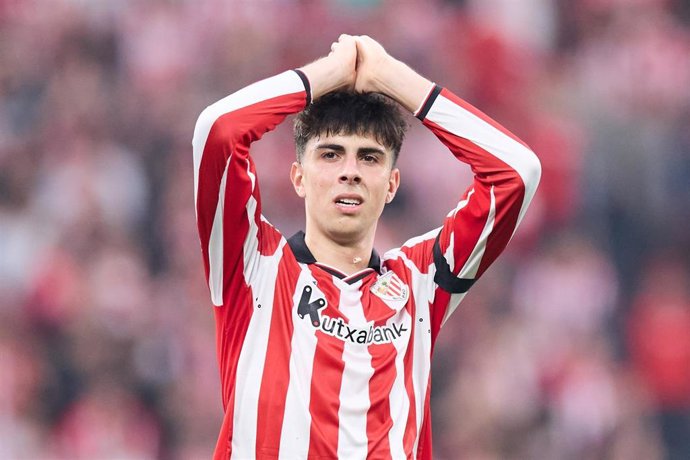 Archivo - Alejandro Rego con el Athletic Club