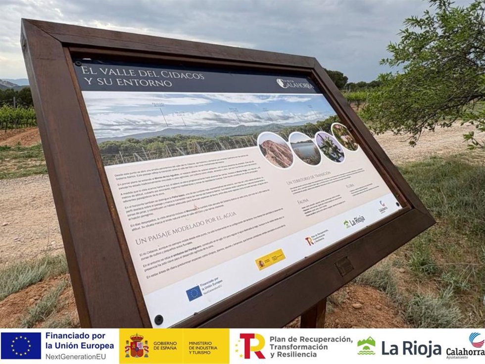 El Ayuntamiento de Calahorra recibe la red de senderos naturales ciclables y peatonales