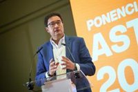 Óscar López llama "cobarde" a Feijóo por no denunciar "el pozo de corrupción" de Ayuso: "Caerá por ello"